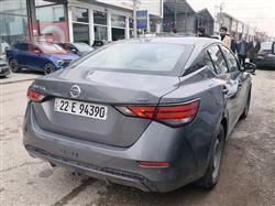 نيسان سنترا